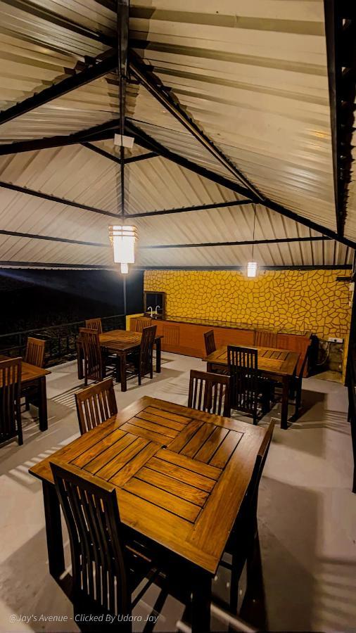 Jay'S Avenue Hotel Udawalawe Exterior foto