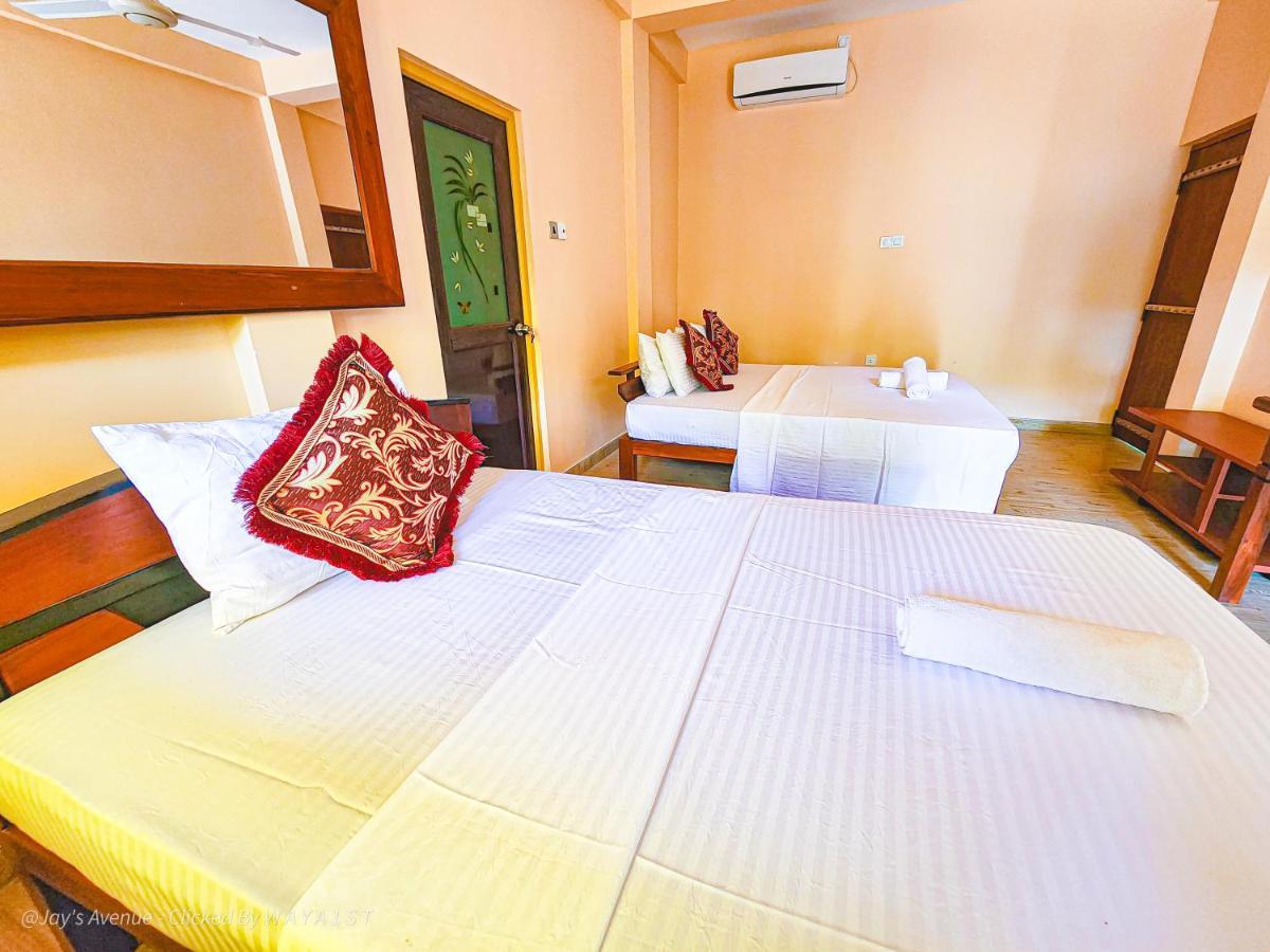 Jay'S Avenue Hotel Udawalawe Exterior foto